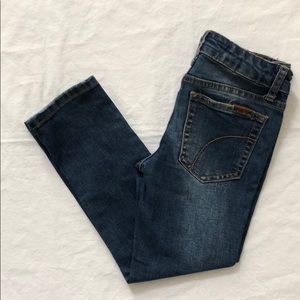 Joe’s Jeans Brixton Straight + Narrow Jean